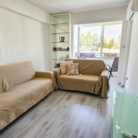 Cheer Up City Apartment, Near To The Finikoudes Beach Larnaca Exterior foto