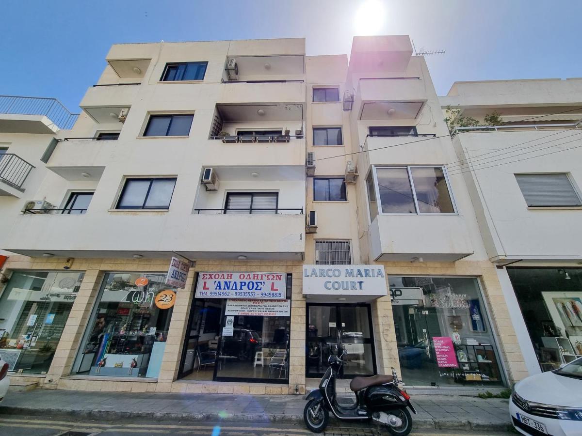 Cheer Up City Apartment, Near To The Finikoudes Beach Larnaca Exterior foto