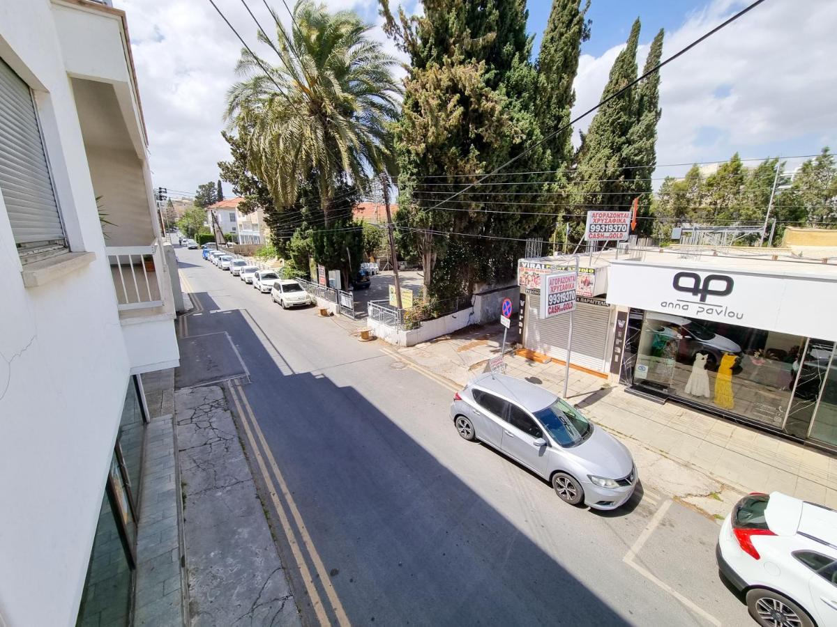 Cheer Up City Apartment, Near To The Finikoudes Beach Larnaca Exterior foto
