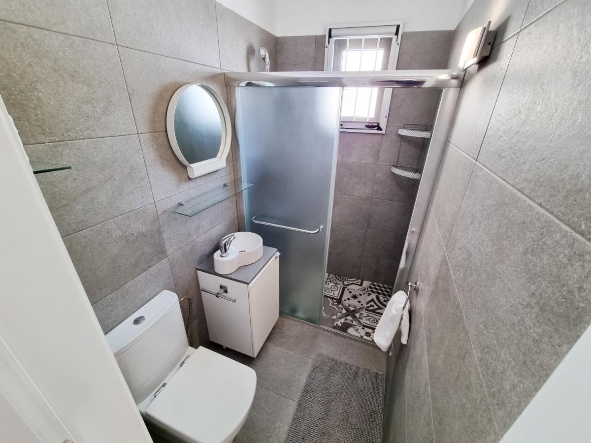 Cheer Up City Apartment, Near To The Finikoudes Beach Larnaca Exterior foto
